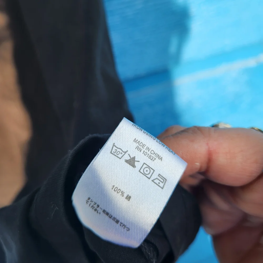 Supreme Black Top - Picture 5 of 7